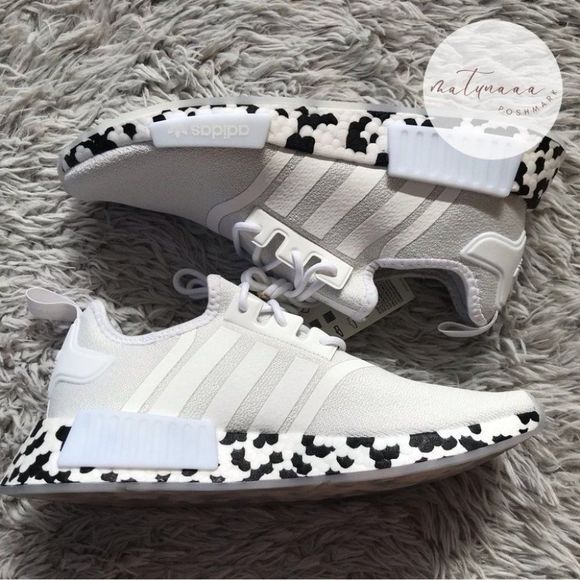 Adidas NMD R1 Running Shoes 9 - Picture 1 of 4